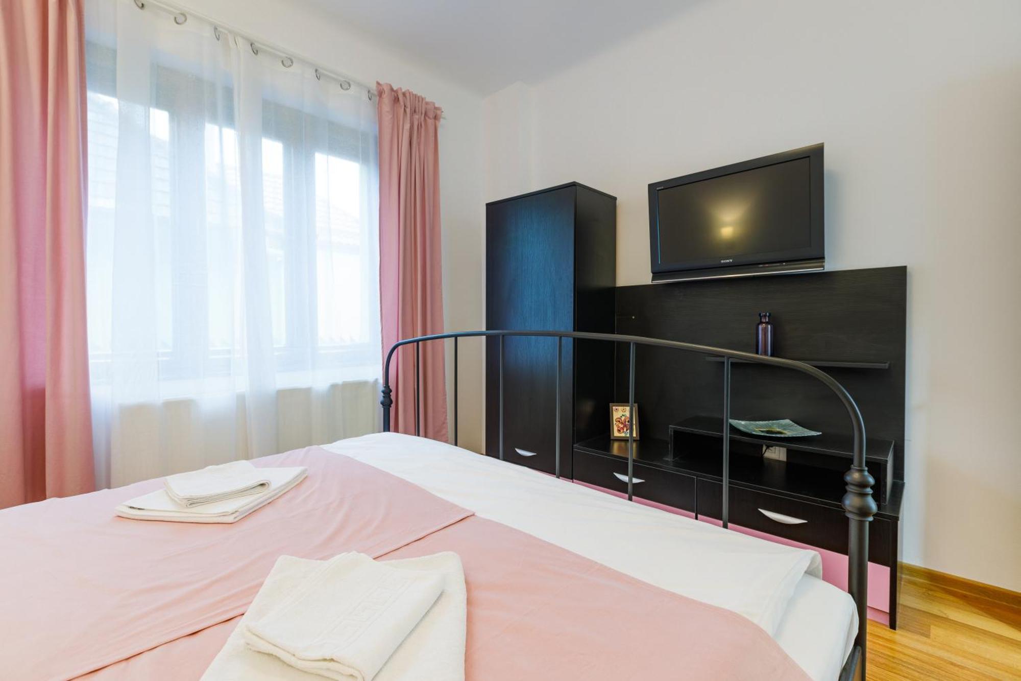 בראשוב Apartament Modern מראה חיצוני תמונה