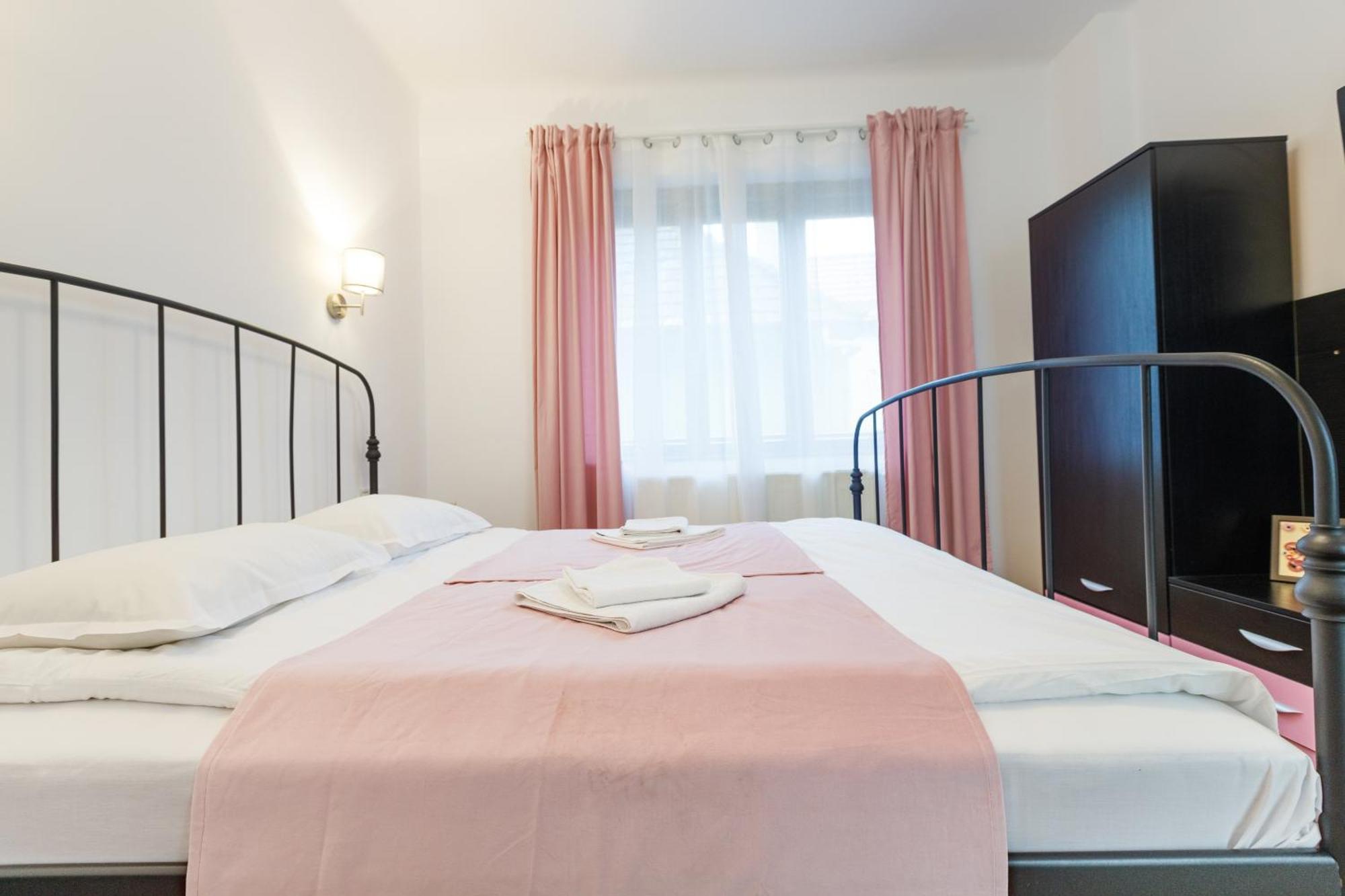 בראשוב Apartament Modern מראה חיצוני תמונה