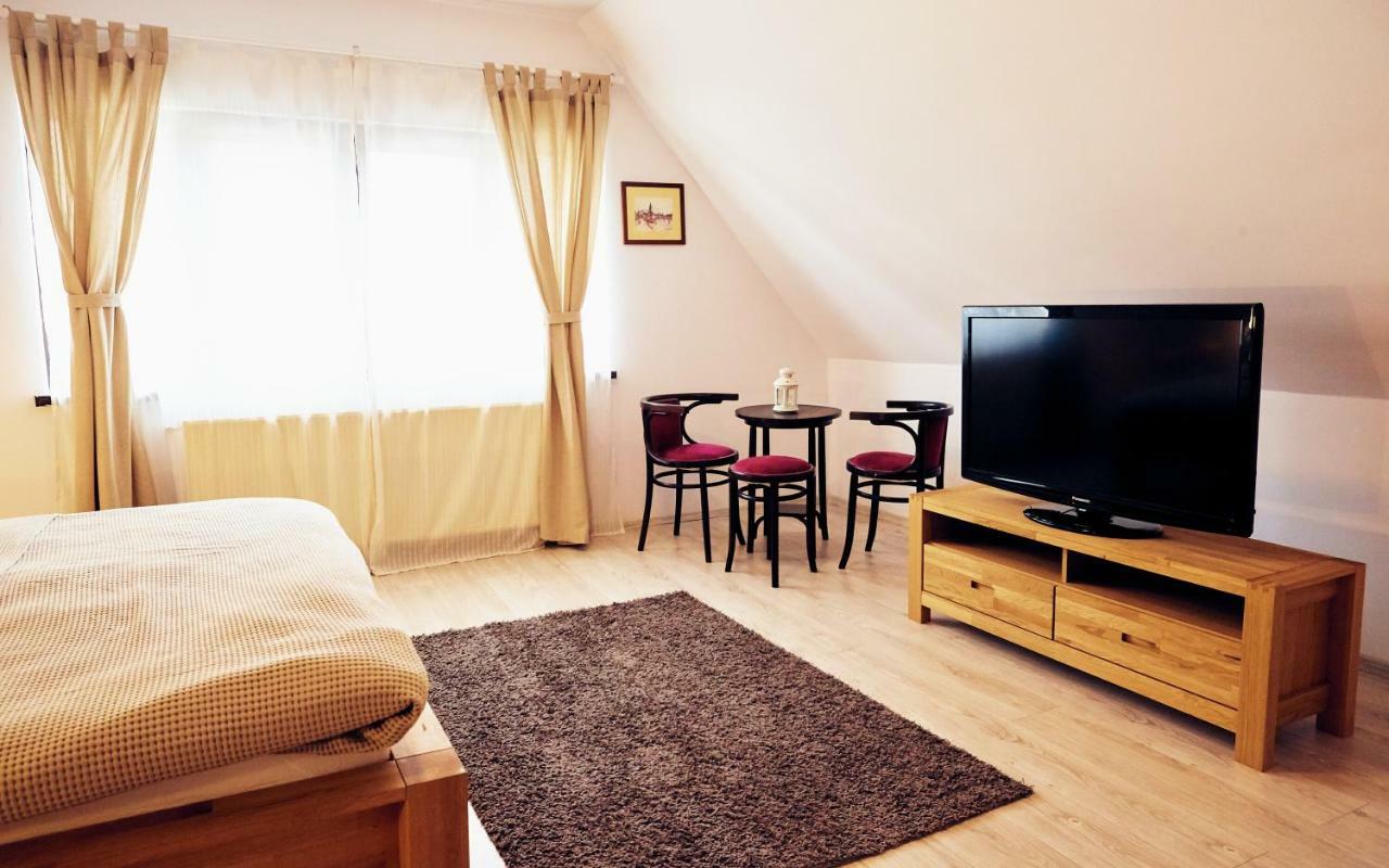 בראשוב Apartament Modern מראה חיצוני תמונה